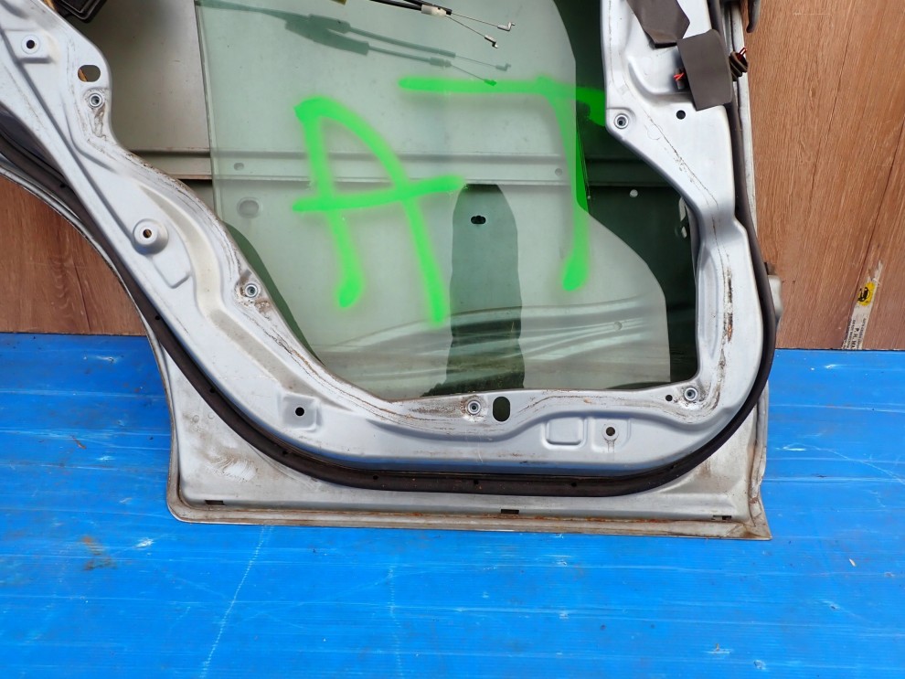 MAZDA2 MAZDA 2 DY 02-07 DRZWI TYLNE LEWE 27P 11/12