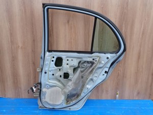 NISSAN MICRA K12 03-10 5d DRZWI TYLNE PRAWE B32G 10/11 MINIATURA