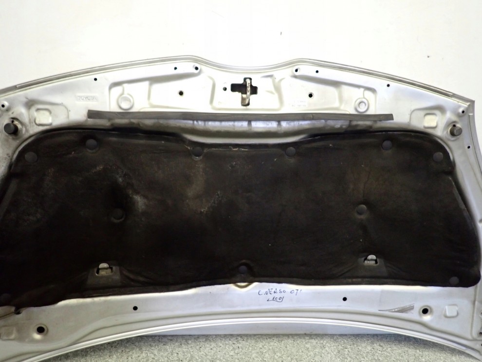 TOYOTA COROLLA VERSO 04-09 MASKA POKRYWA SILNIKA 1C0 11/12