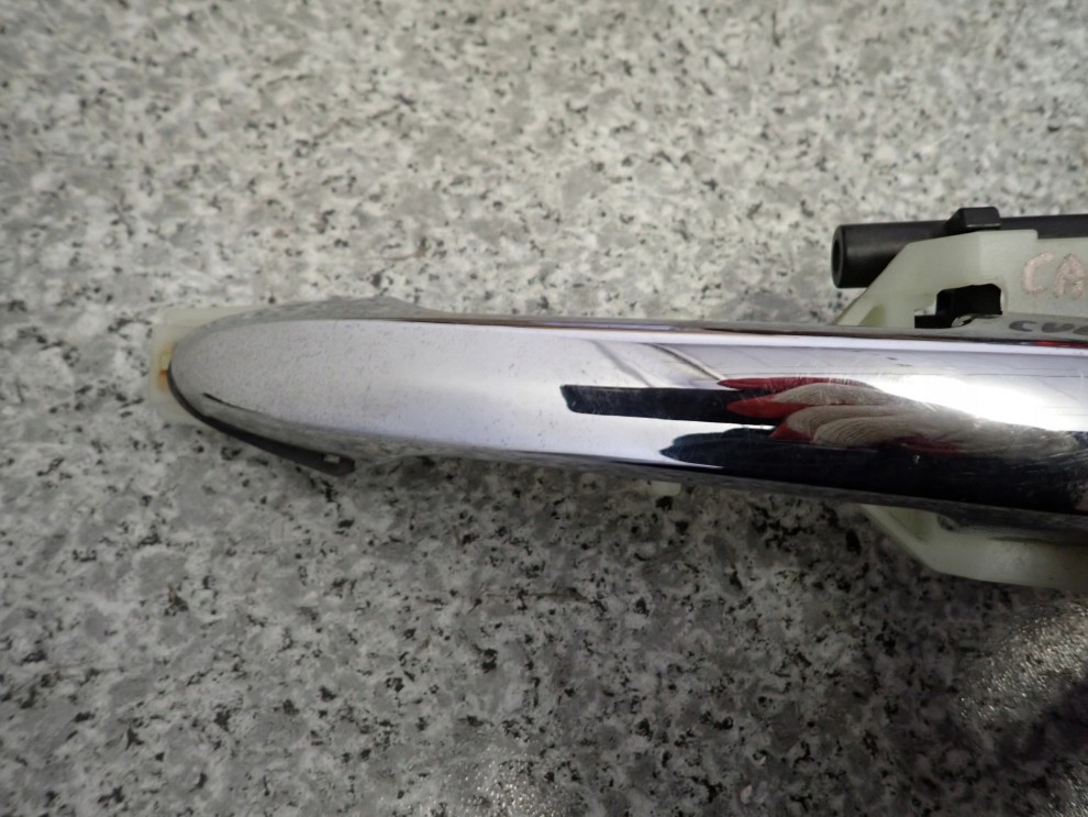 KIA CARENS III 06- KLAMKA DRZWI PRZEDNIA LEWA 2/4