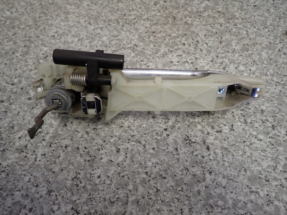 KIA CARENS III 06- KLAMKA DRZWI PRZEDNIA LEWA 4/4