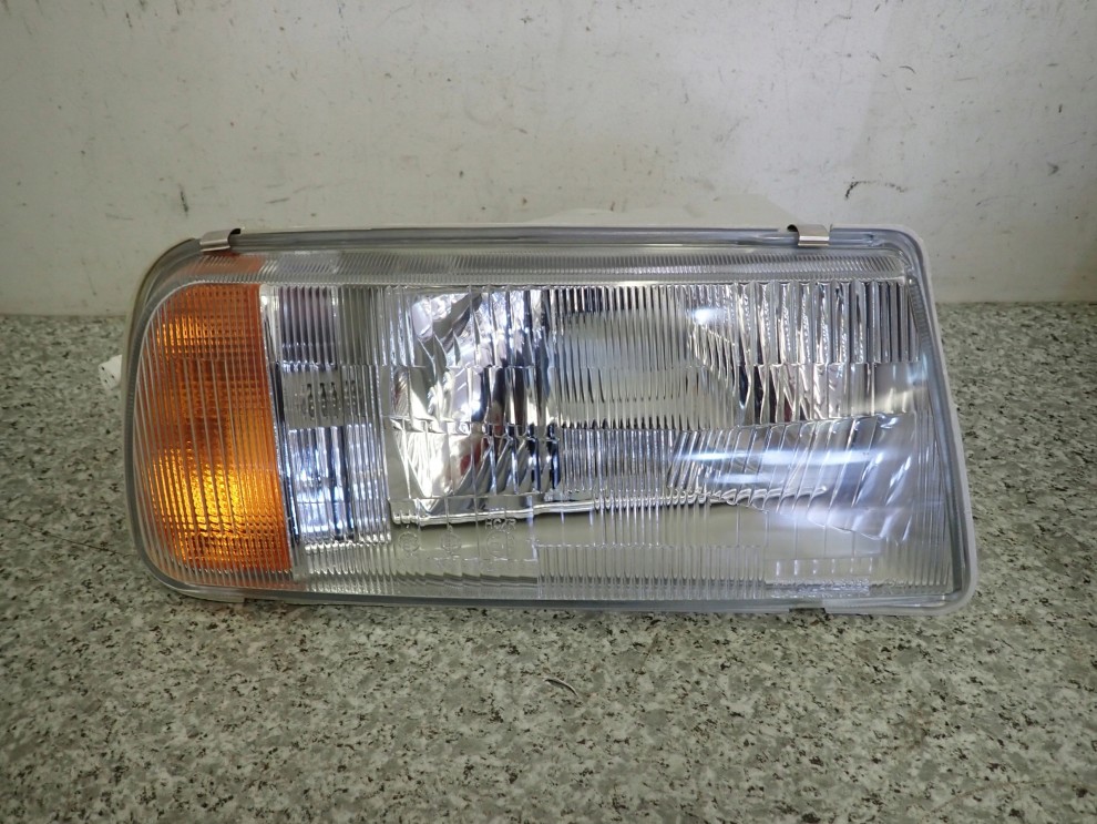 SUZUKI VITARA 89-98 REFLEKTOR PRZEDNI PRAWY LAMPA PRZEDNIA PRAWA 1/6