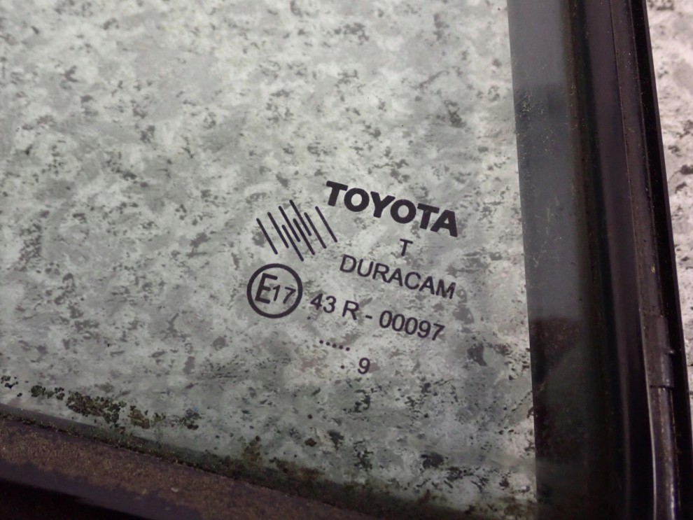 TOYOTA VERSO 09-13 SZYBA DRZWI TYLNA LEWA 3/3
