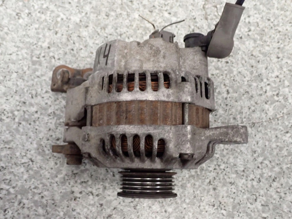 SUZUKI SX4 SEDICI 06-13 1,6 BENZYNA ALTERNATOR 6/8