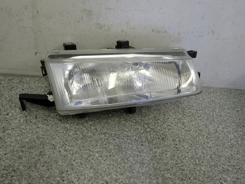 HONDA ACCORD CC 93-95 LAMPA PRZEDNIA PRAWA REFLEKTOR PRZEDNI PRAWY 3/8