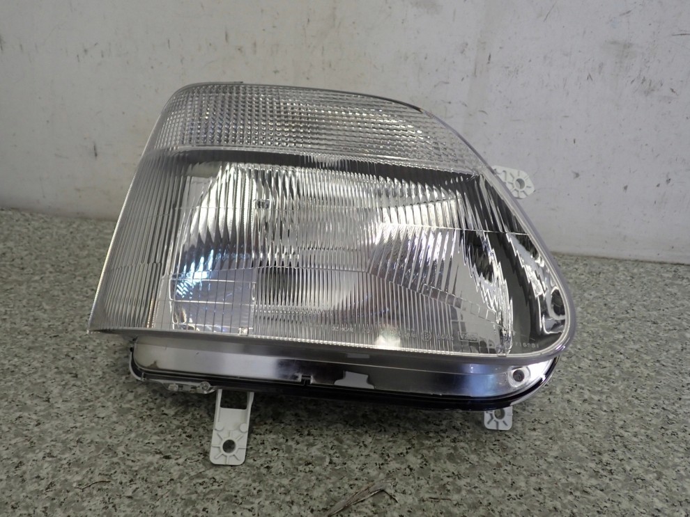SUZUKI WAGON R+ 00- REFLEKTOR PRZEDNI PRAWY LAMPA PRZEDNIA PRAWA 4/7