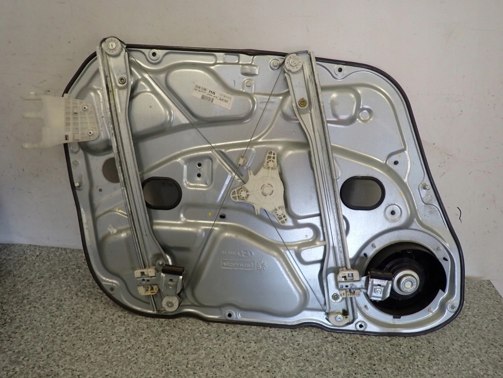 HYUNDAI i30 07-10 PODNOŚNIK SZYBY PRZEDNI PRAWY 4/5