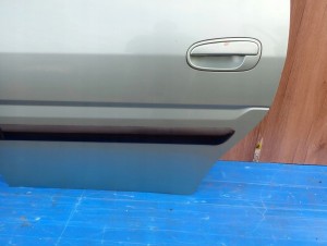 HYUNDAI MATRIX 02-10 DRZWI TYLNE LEWE MC 6/12 MINIATURA