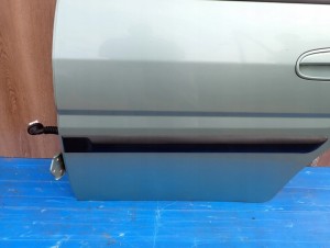 HYUNDAI MATRIX 02-10 DRZWI TYLNE LEWE MC 7/12 MINIATURA