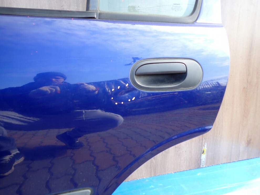 NISSAN ALMERA N16 00-06 5d DRZWI TYLNE LEWE BW6 9/12