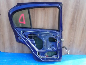 NISSAN ALMERA N16 00-06 5d DRZWI TYLNE LEWE BW6 11/12 MINIATURA