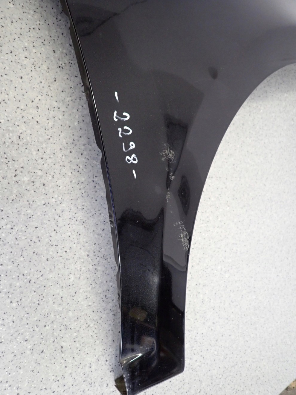 CHEVROLET AVEO HATCHBACK T250 07- BŁOTNIK PRZEDNI PRAWY GAR 9/12
