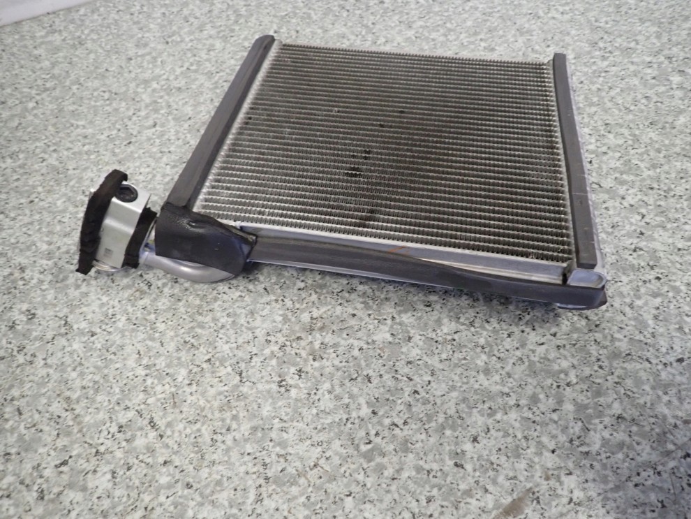 TOYOTA VERSO 09-13 PAROWNIK KLIMATYZACJI EUROPA 4/6