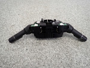 MAZDA2 MAZDA 2 08- DE PRZEŁĄCZNIK ZESPOLONY ŚWIATEŁ WYCIERACZEK 4/7 MINIATURA