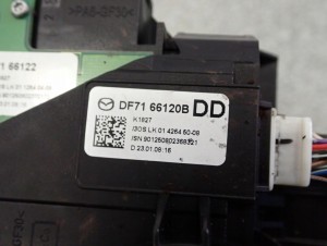 MAZDA2 MAZDA 2 08- DE PRZEŁĄCZNIK ZESPOLONY ŚWIATEŁ WYCIERACZEK 6/7 MINIATURA