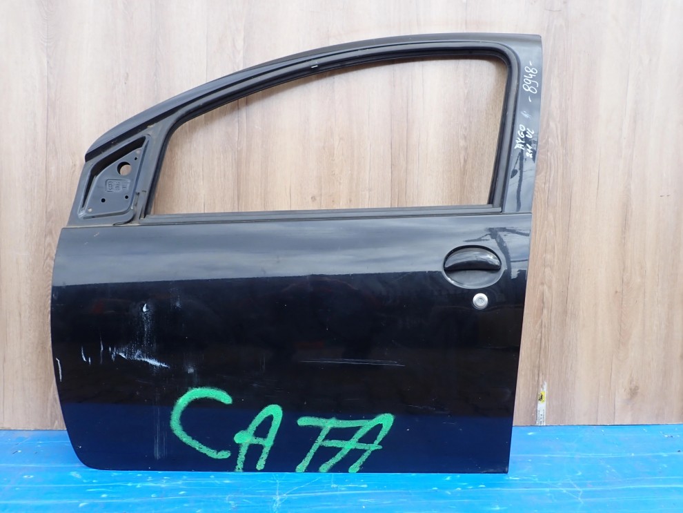 TOYOTA AYGO 05-12 5d DRZWI PRZEDNIE LEWE 211 1/8