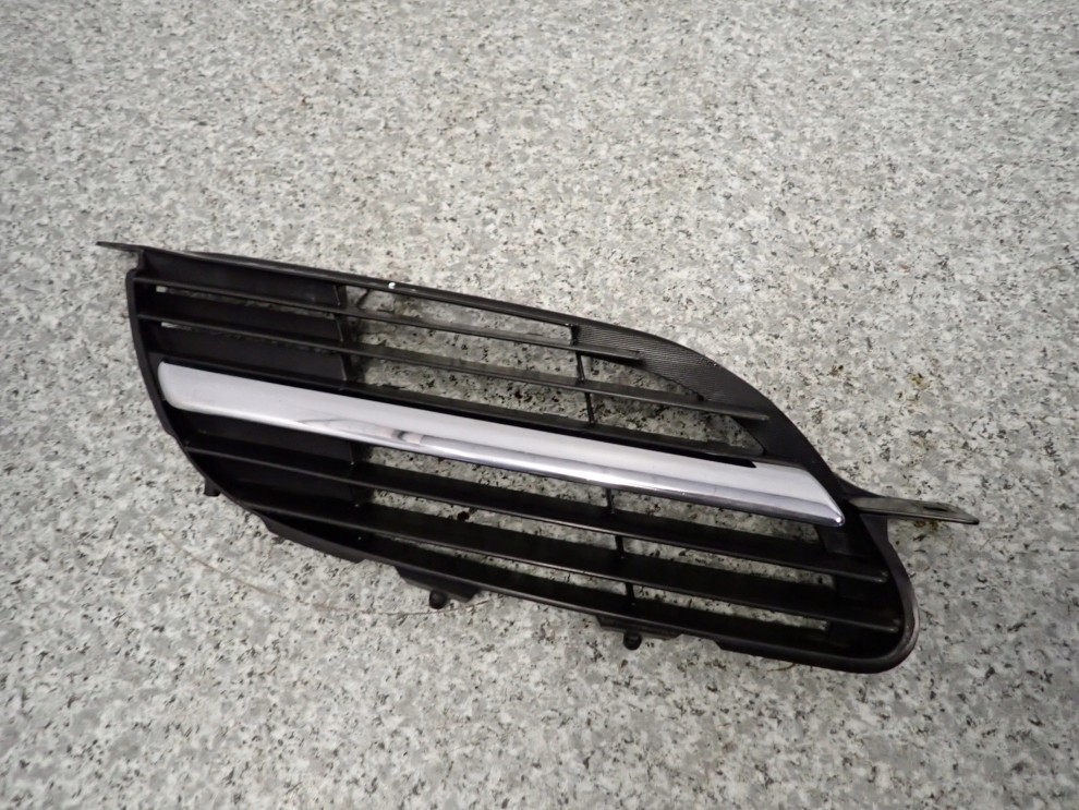 NISSAN ALMERA TINO 00-06 ATRAPA PRZEDNIA PRAWA 2/6