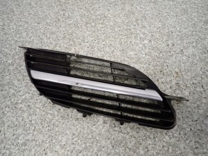 NISSAN ALMERA TINO 00-06 ATRAPA PRZEDNIA PRAWA 2/6 MINIATURA