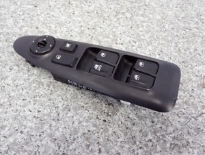 KIA MAGENTIS II 06-12 PANEL SZYB PRZEDNI LEWY 2/6 MINIATURA