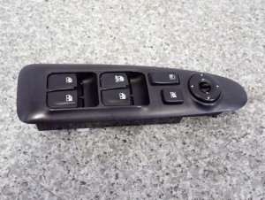 KIA MAGENTIS II 06-12 PANEL SZYB PRZEDNI LEWY 3/6 MINIATURA