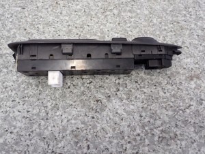 KIA MAGENTIS II 06-12 PANEL SZYB PRZEDNI LEWY 4/6 MINIATURA