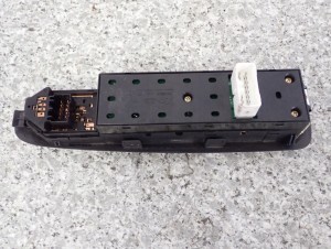 KIA MAGENTIS II 06-12 PANEL SZYB PRZEDNI LEWY 6/6 MINIATURA
