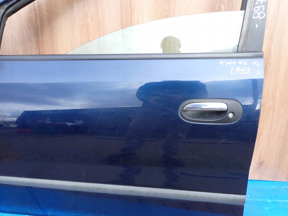 NISSAN ALMERA TINO DRZWI PRZEDNIE LEWE BW9 4/12