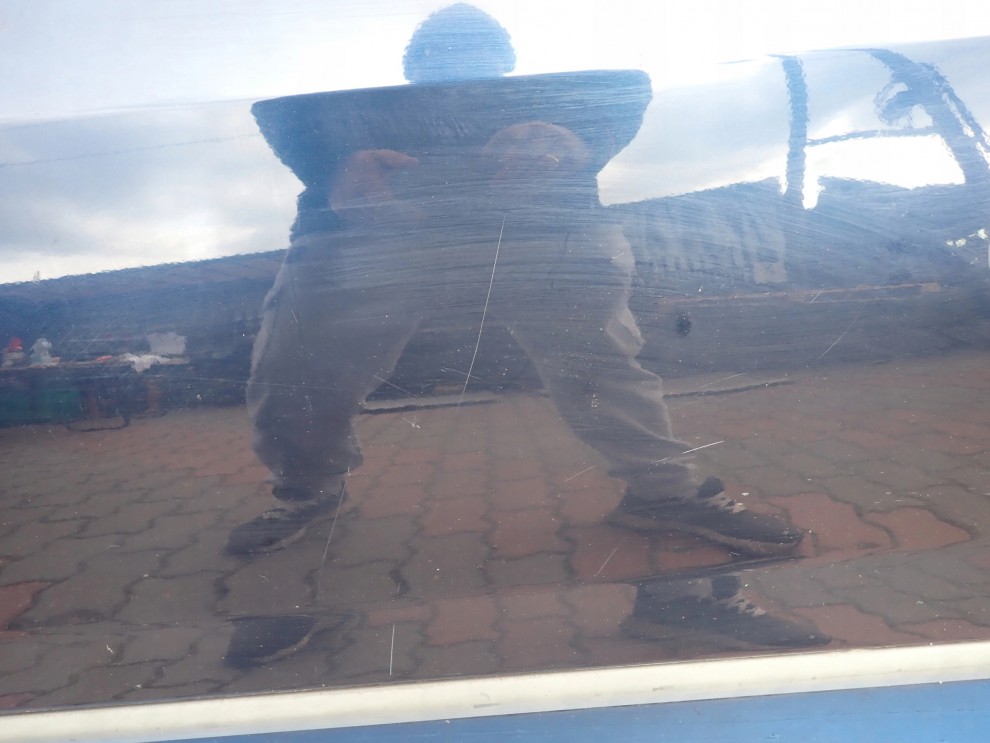 NISSAN ALMERA TINO DRZWI PRZEDNIE LEWE BW9 10/12