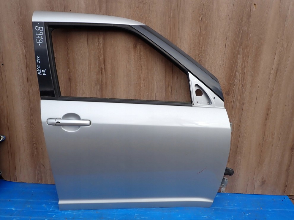SUZUKI SWIFT 5d MK6 04-09 DRZWI PRZEDNIE PRAWE ZCC 1/9