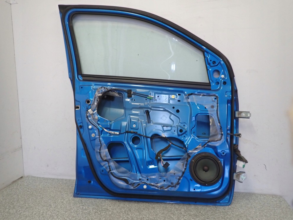 SUZUKI CELERIO 14-19 DRZWI PRZEDNIE LEWE ZQE 10/11