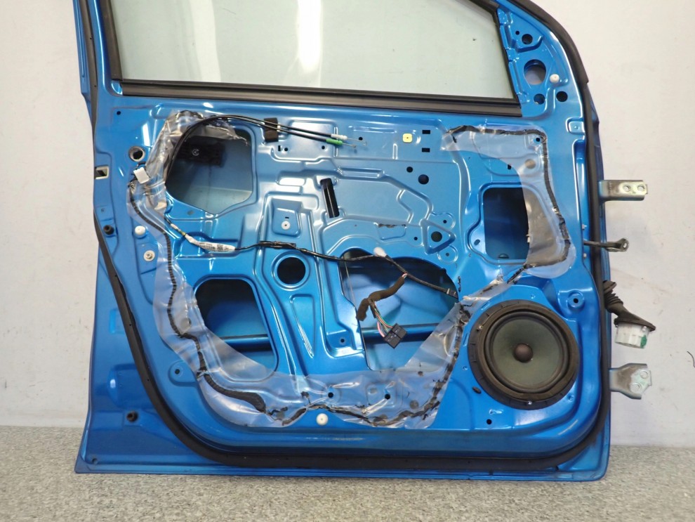 SUZUKI CELERIO 14-19 DRZWI PRZEDNIE LEWE ZQE 11/11