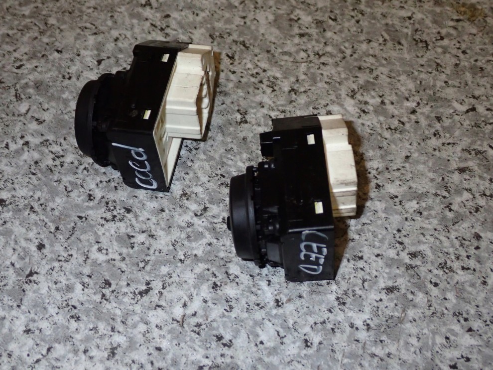KIA CEED 06-12 PRZEŁĄCZNIK LUSTEREK 4/5