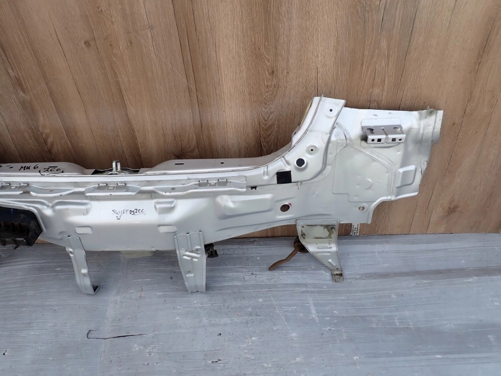SUZUKI SWIFT III MK6 05-10 PAS TYLNY ZCC 4/9