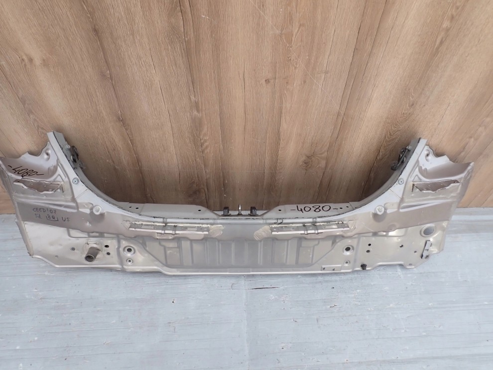 KIA CEED I HATCHBACK 5D 07-12 PAS TYLNY 8Q 3/10