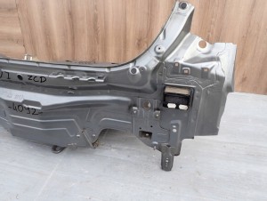 SUZUKI SWIFT MK7 10- MK7 PAS TYLNY Z WANNĄ ZCD 3/11 MINIATURA