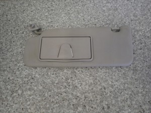 SUZUKI CELERIO 14-19 DASZEK PRZECIWSŁONECZNY LEWY