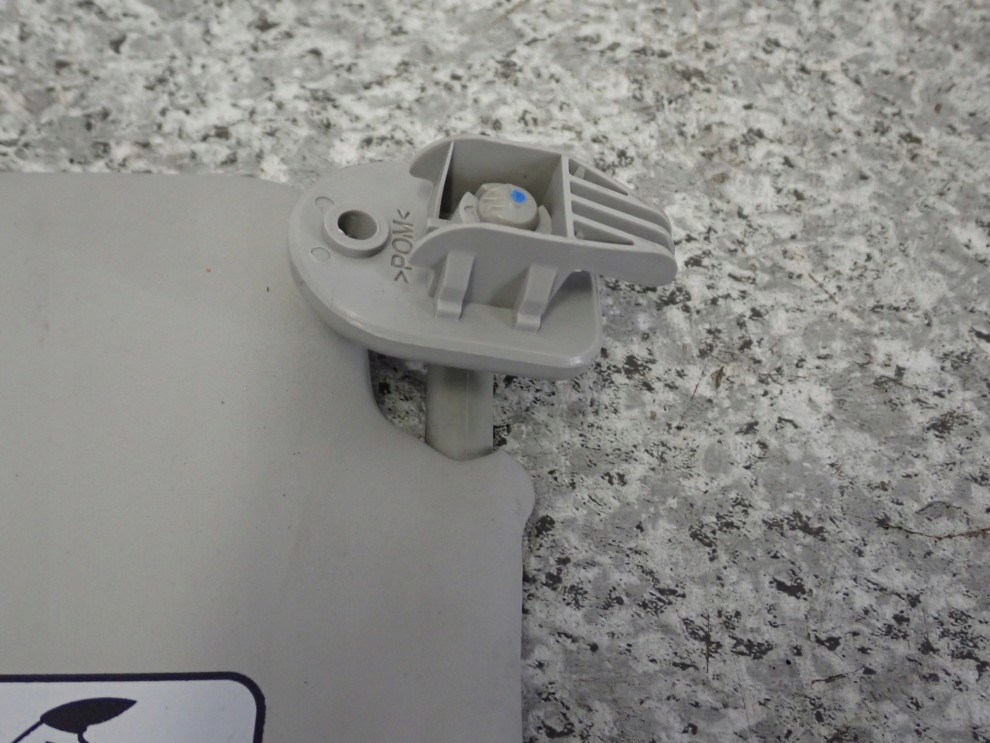 SUZUKI CELERIO 14-19 DASZEK PRZECIWSŁONECZNY PRAWY 4/4