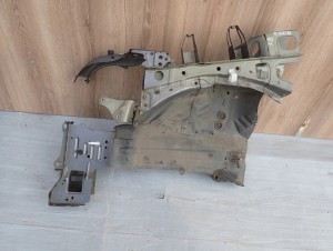 TOYOTA VERSO 09-13 PODŁUŻNICA PRZEDNIA LEWA 6/8 MINIATURA