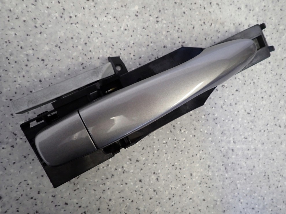 NISSAN PULSAR 14-18 KLAMKA ZEWNĘTRZNA TYLNA PRAWA K51 4/5