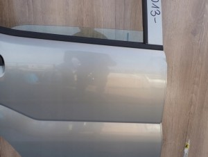 SUZUKI IGNIS 04-07 DRZWI TYLNE PRAWE ZU1 4/12 MINIATURA