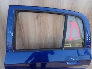 HYUNDAI GETZ 02-10 5d DRZWI TYLNE LEWE 3E 3/9 MINIATURA