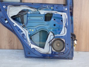 HYUNDAI GETZ 02-10 5d DRZWI TYLNE LEWE 3E 9/9 MINIATURA