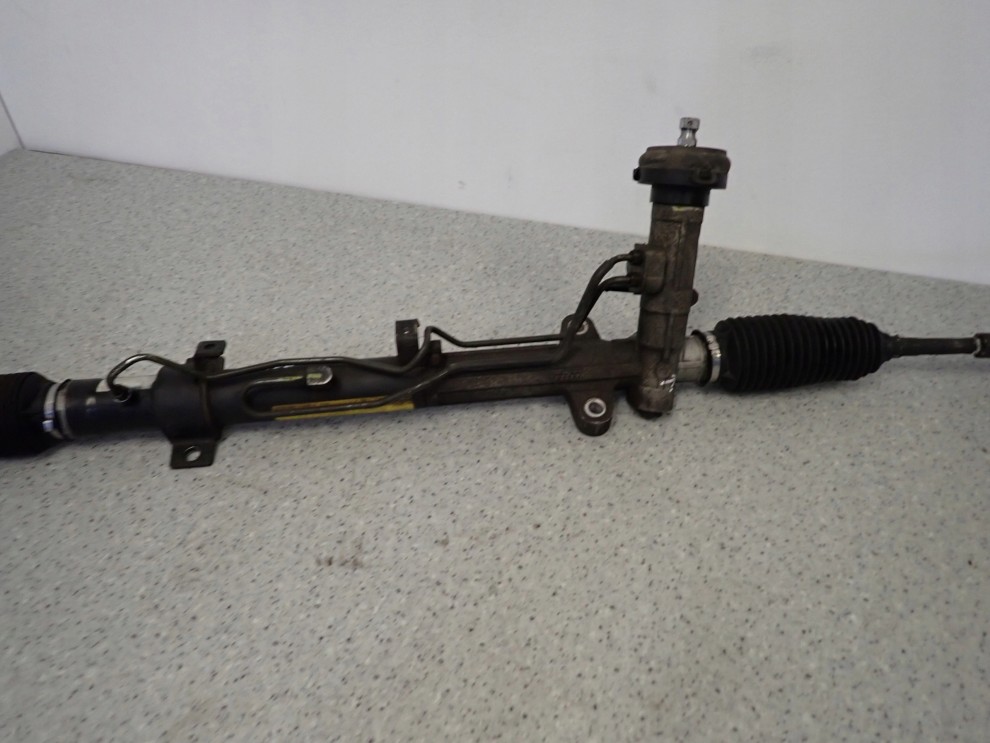 KIA CARENS III 06-11 MAGLOWNICA PRZEKŁADNIA KIEROWNICZA 4/8