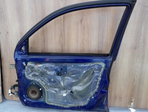 NISSAN MICRA K12 03-10 5d DRZWI PRZEDNIE PRAWE BW6 12/12 MINIATURA