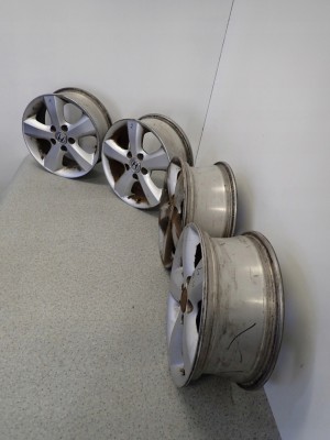 HONDA FRV - FELGI ALUMINIOWA 16 X 6,5J 5X114,3 8/11 MINIATURA