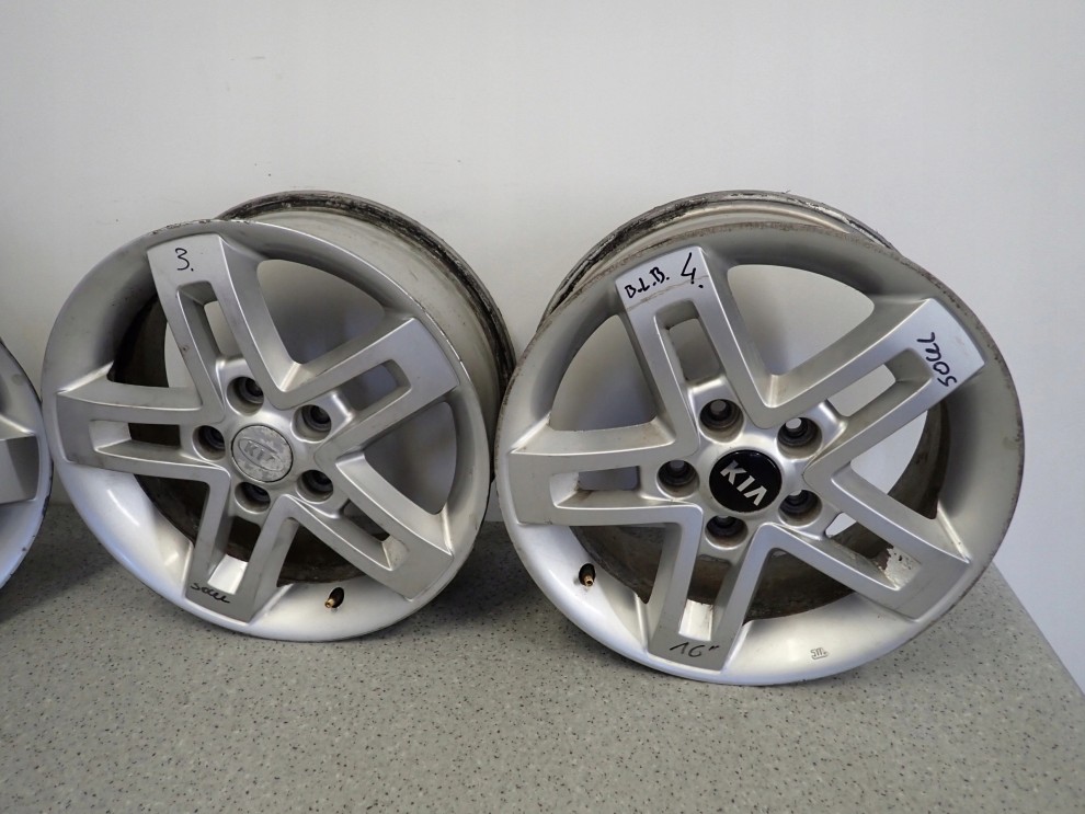 KIA SOUL 09 - FELGI ALUMINIOWE ALUFELGI KOMPLET 16\