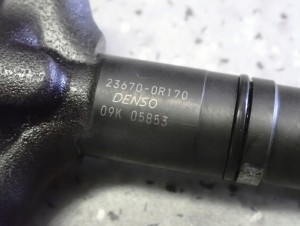 TOYOTA COROLLA VERSO 2.2 D4D 04-09 WTRYSKIWACZ 2/3 MINIATURA