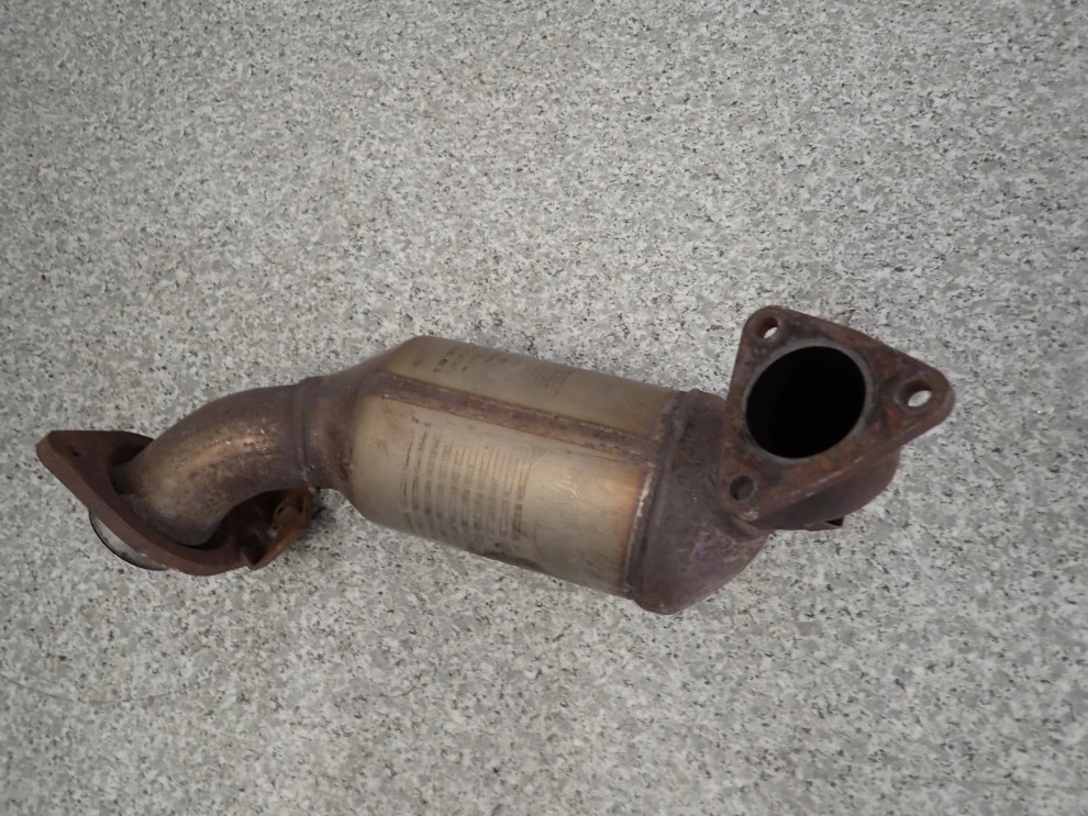 TOYOTA YARIS II 1.4 D4D 06-11 KATALIZATOR 2/6