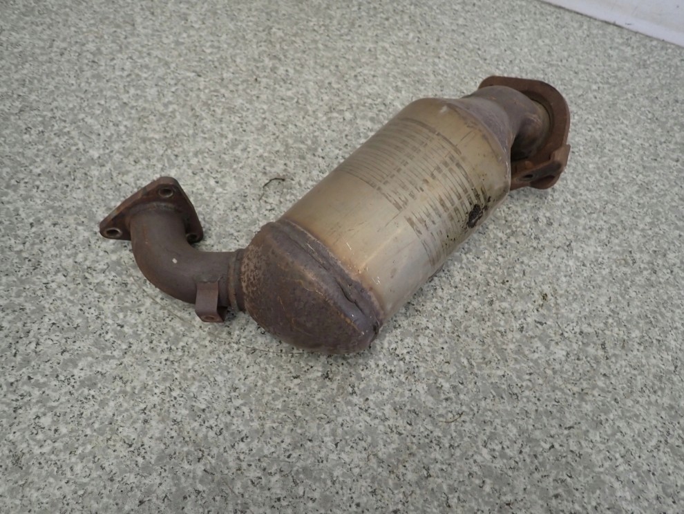 TOYOTA YARIS II 1.4 D4D 06-11 KATALIZATOR 3/6