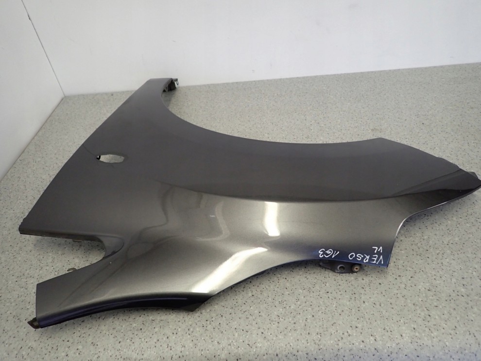 TOYOTA VERSO 09-13 BŁOTNIK PRZEDNI LEWY 1G3 5/14